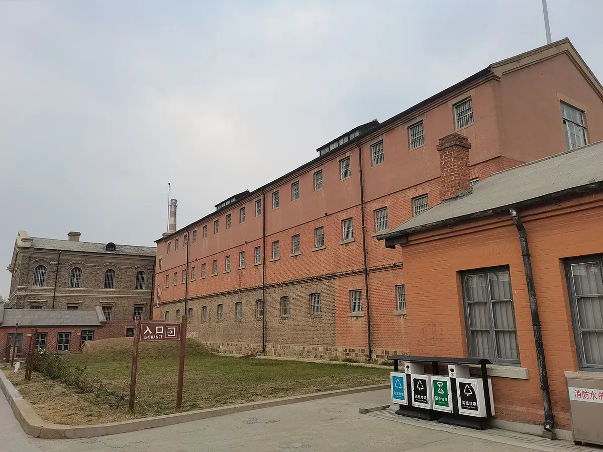 旅順監獄の赤レンガの建物