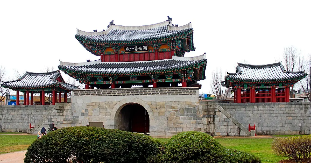 조선 시대 전주 성문인 풍남문.