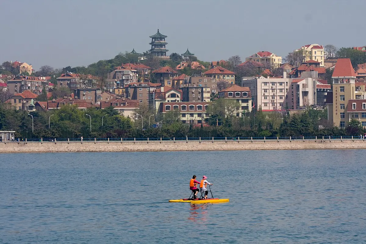 The Taiping Road waterfront along Qingdao Bay