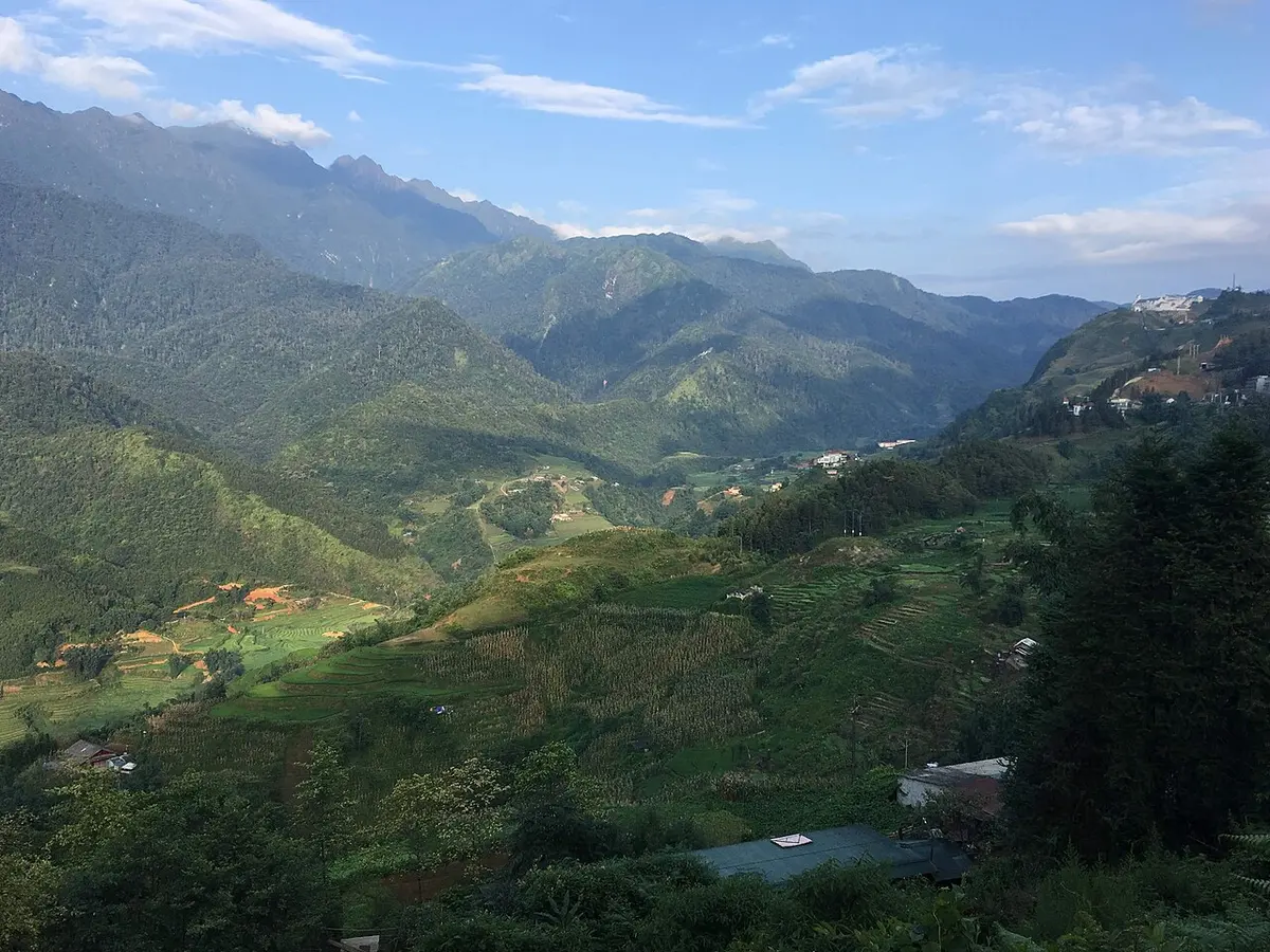 사파에서 바라본 호앙리엔선 산맥