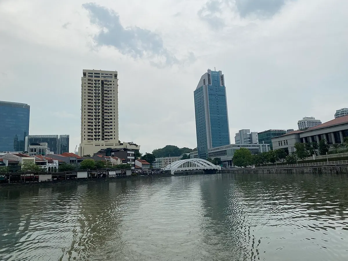 Boat Quay and Elgin Bridge on the Singapore River